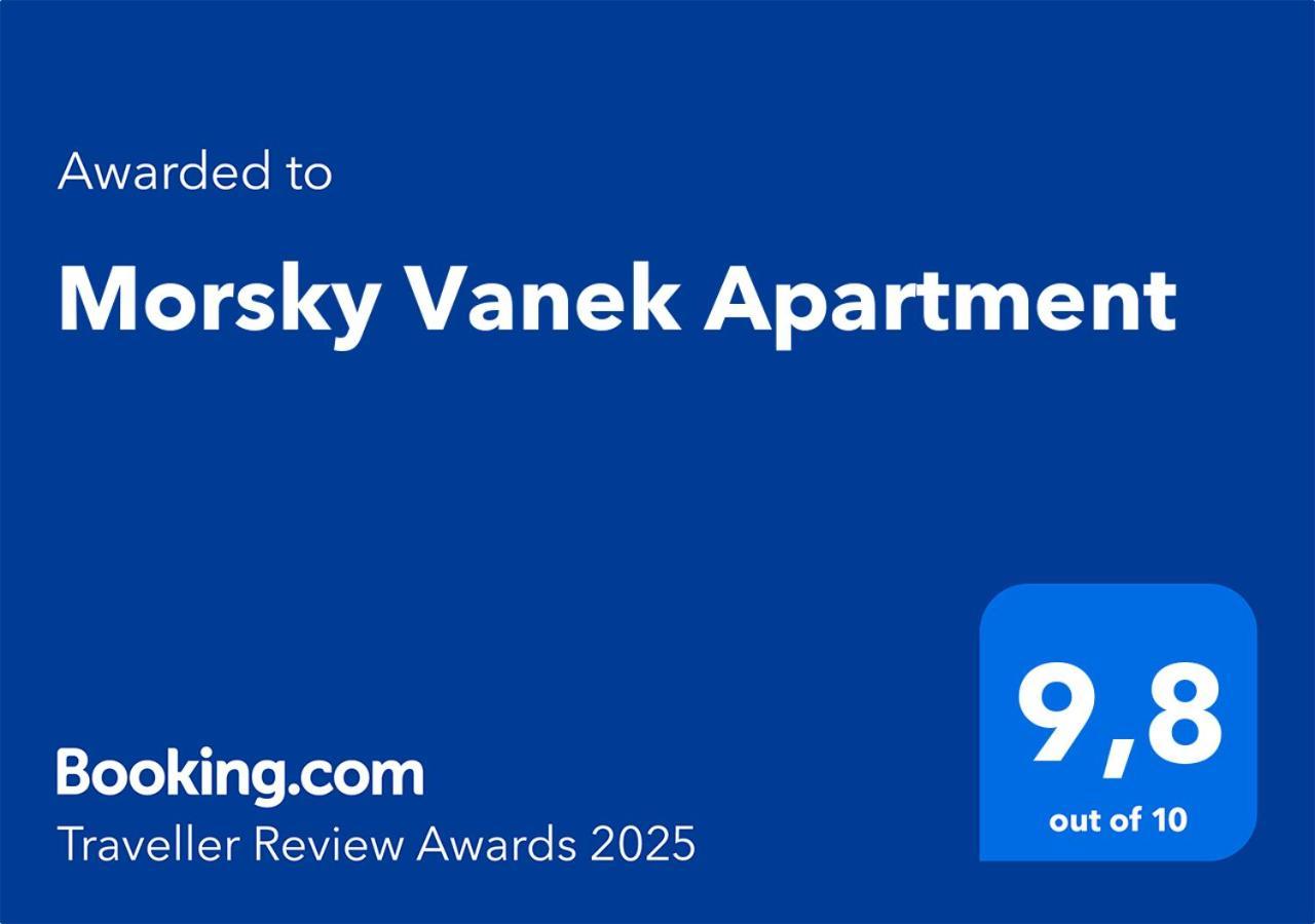 Morsky Vanek * Flic-en-Flacq